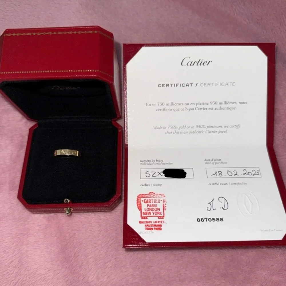 Cartier Love Ring Small Model w/ 1 Diamond | Size 51 - Picture 3 of 14